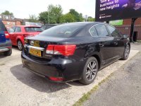 TOYOTA AVENSIS